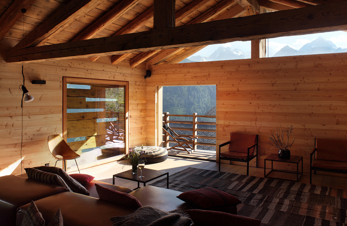 rent-a-chalet-in-the-swiss-alps-montagne-alternative-living-room