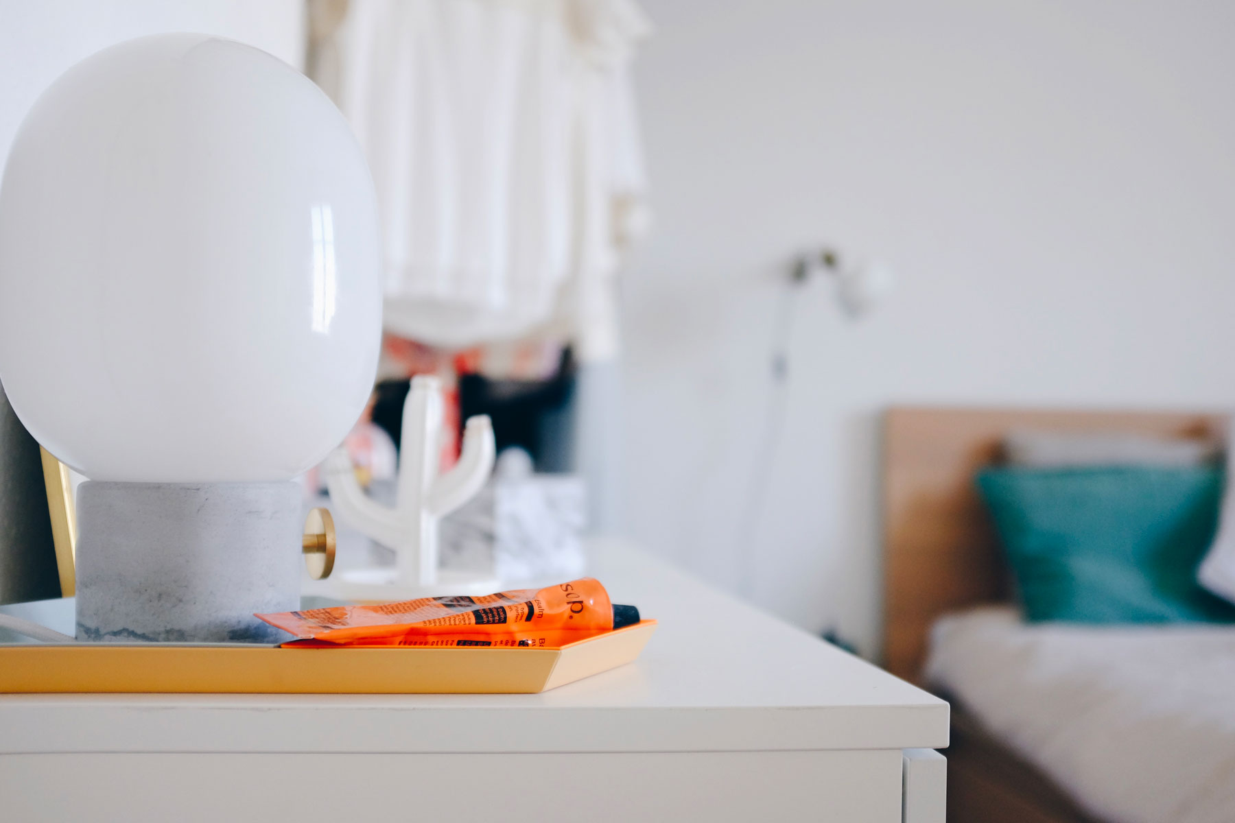 Open wardrobe DIY - close up of the JWDA concrete menu lamp