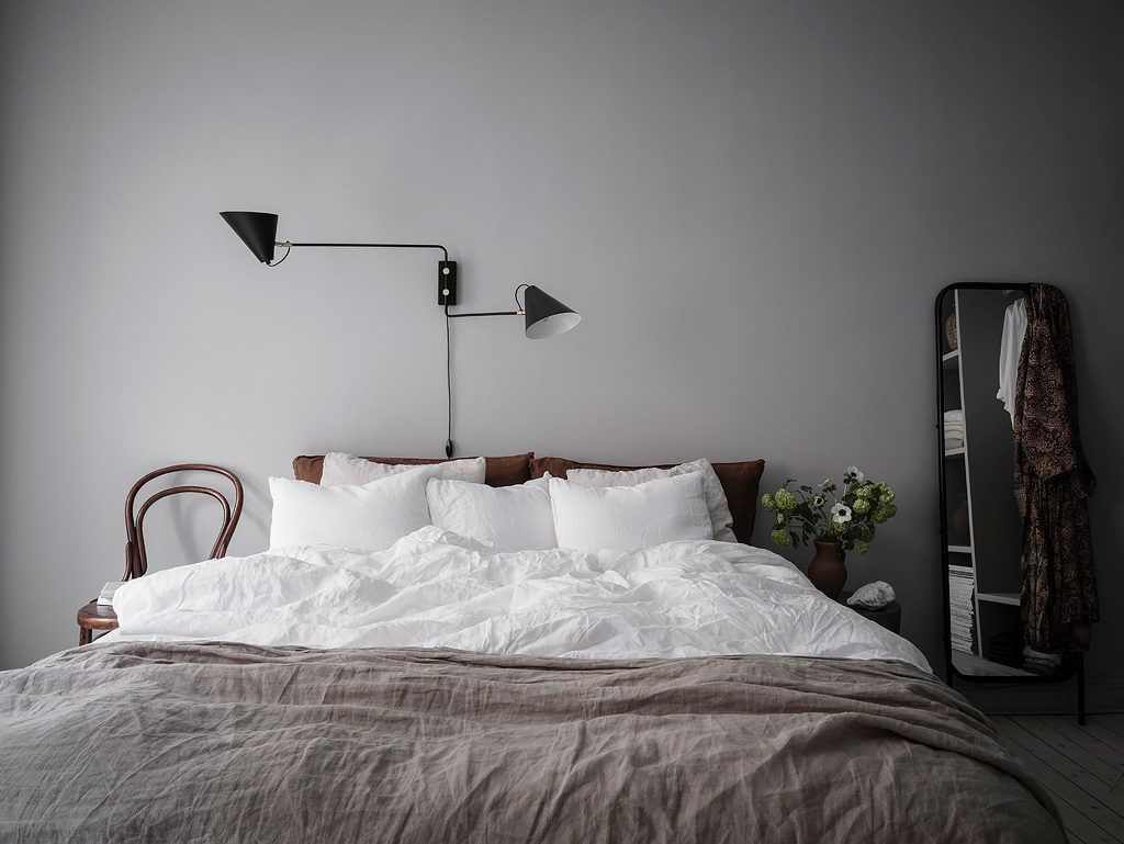 How to style your bed the relaxed way