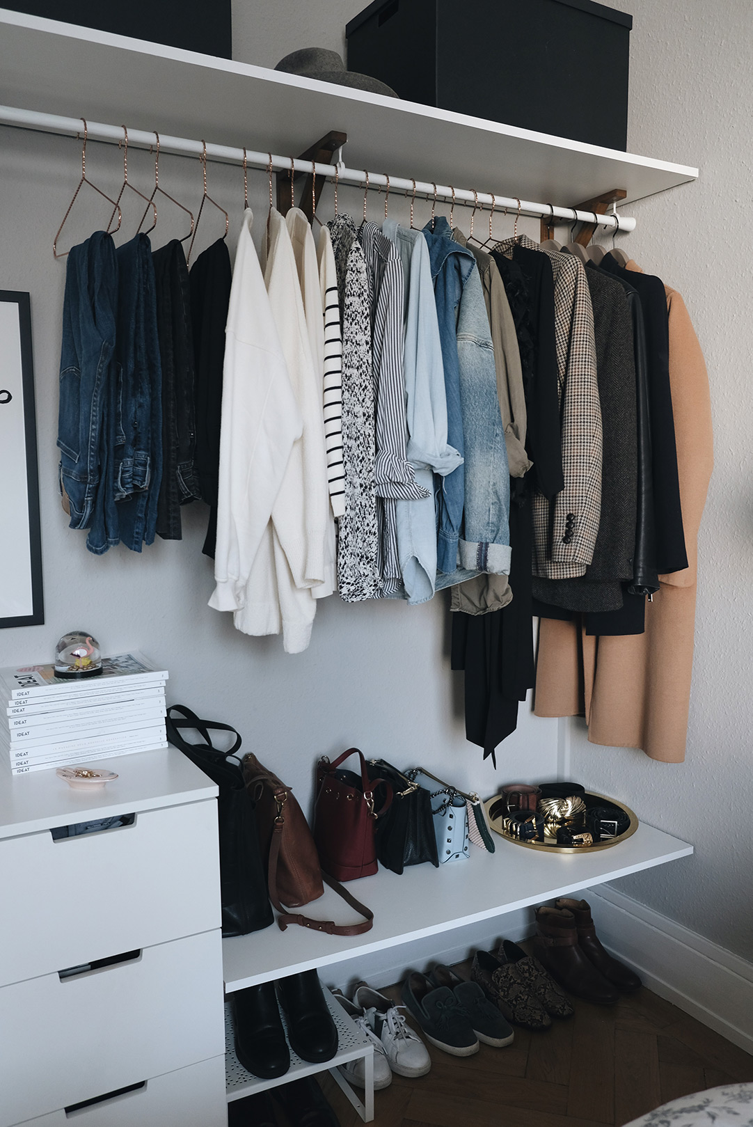 small space closet organization: what to consider