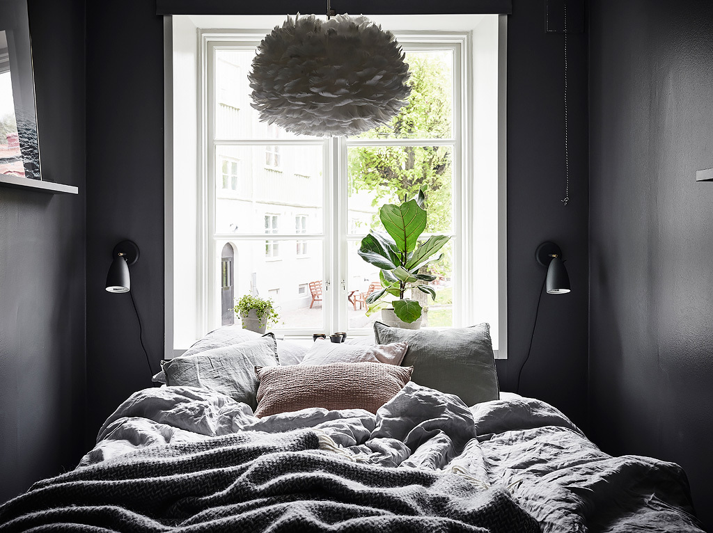 small bedroom painted dark