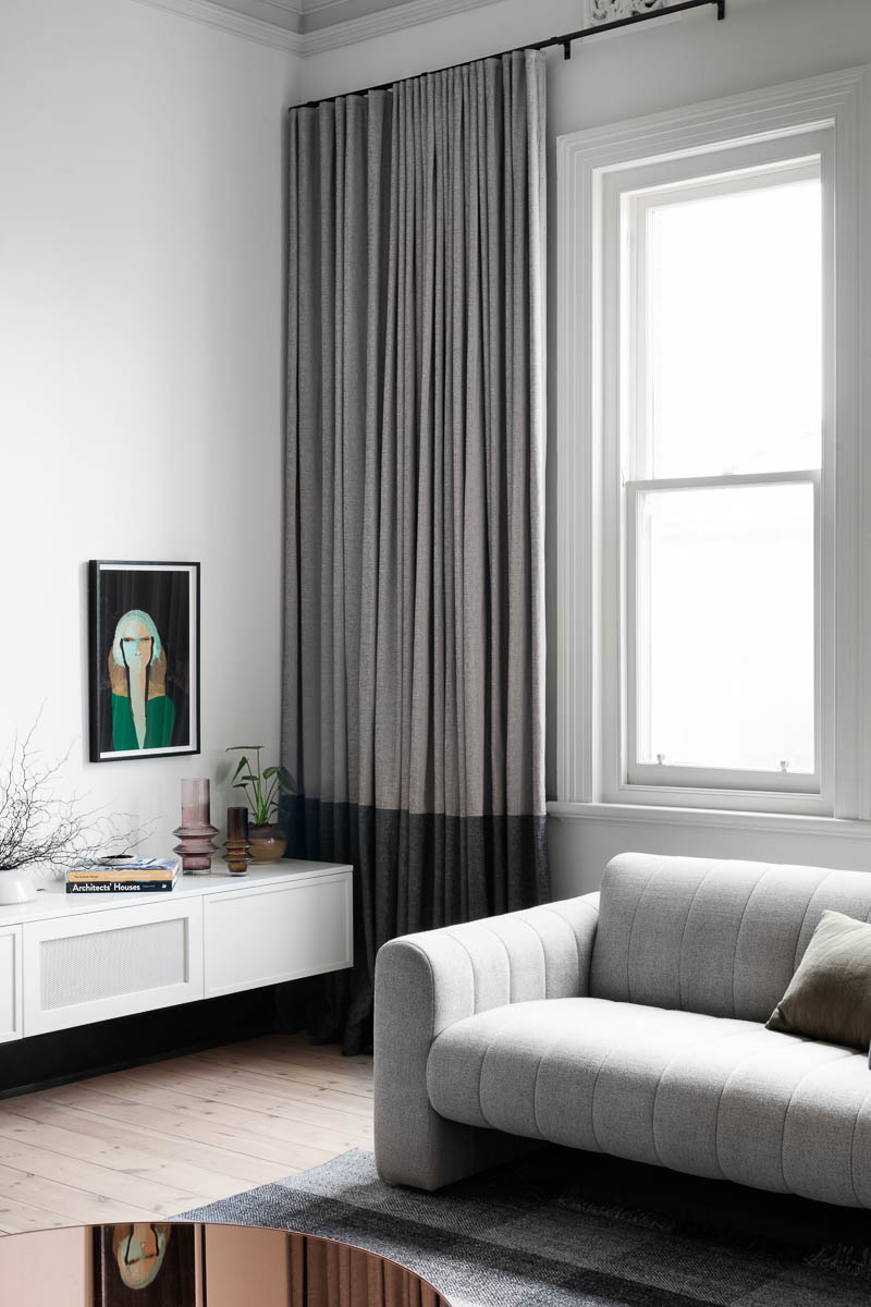 A room without curtains can look pretty bare. I've rounded up some curtain ideas that will make any room look chicer and cozier. Let's see