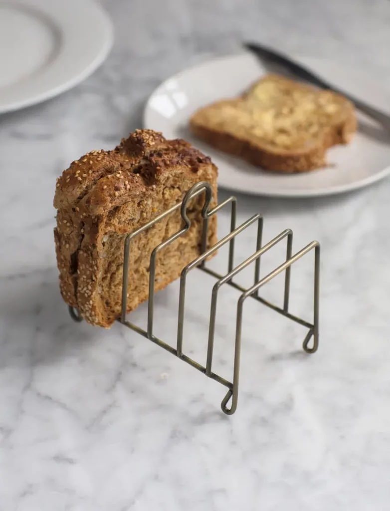 3 Cool Ideas to Use a Toast Rack in your Home Decor