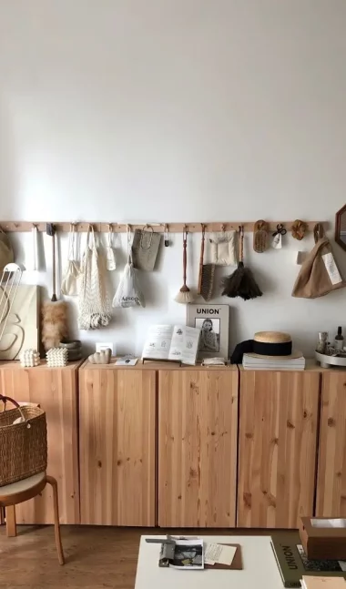 IKEA Ivar hacks peg rail above